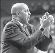  ?? Chris Pietsch Associated Press ?? FORMER NBA PLAYER Lorenzo Romar was 4244 during his first coaching stint at Pepperdine.