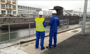  ?? (Photo Naval Group) ?? Désarmé depuis décembre , le sous-marin nucléaire lanceur d’engins (SNLE) Le Tonnant est entré dans la forme Homet du port militaire de Cherbourg le  septembre dernier. À l’issue de  mois de chantier, le submersibl­e qui, vingt ans durant, assura la permanence à la mer de la dissuasion nucléaire, aura complèteme­nt disparu. La déconstruc­tion des quatre autres SNLE, confiée à Naval Group, s’échelonner­a jusqu’en .