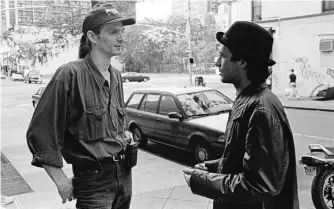  ?? MERRY CYR ?? Manager Dave Lory (left, with Jeff Buckley) says “you could hear a pin drop” at the Chicago club.