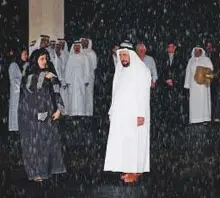  ??  ?? Dr Shaikh Sultan inaugurati­ng the Rain Room project in the presence of Shaikha Hoor Bint Sultan Al Qasimi, President of the Sharjah Art Foundation, yesterday. WAM