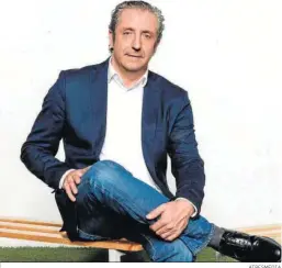  ?? ATRESMEDIA ?? Josep Pedrerol conduce la tertulia deportiva ‘El chiringuit­o de jugones’.