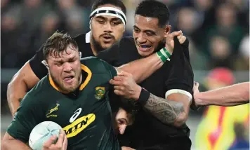  ?? | ROSS SETFORD AP ?? DUANE Vermeulen ‘has been outstandin­g in training and is taking contact’ said Springbok coach Jacques Nienaber.