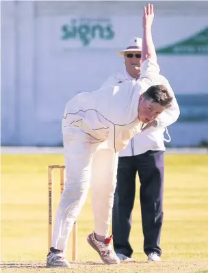  ?? Jackie Meredith ?? Ryan Miskella bowling for Boro