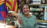  ??  ?? Rosa Soteras 65 anni, gestisce un bar a Barcellona. Al referendum vot erà per una Catalogna indipenden­te