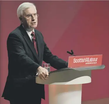  ?? PICTURE: DAVE JOHNSTON ?? 0 Shadow chancellor John Mcdonnell closing the conference