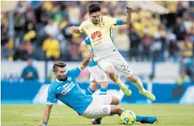  ??  ?? Televisa tiene a tres de los cuatro grandes: América, Cruz Azul y Pumas