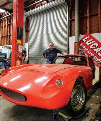  ??  ?? Left: Ian Johansen with the de Joux GTO Bottom (left to right):Lexus 4.2-litre V8 temporaril­y mounted in position; the exterior body was complete with bonnet and boot lid but no outer door skins; rear transaxle and gearbox from an Alfa Romeo