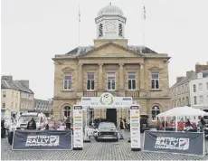  ??  ?? 0 The finish line at the 2013 Jim Clark Memorial Rally