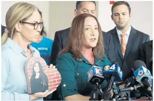  ?? PHOTOS BY AMY BETH BENNETT/SOUTH FLORIDA SUN SENTINEL ?? Lori Alhadeff, mother of MSD victim Alyssa Alhadeff, speaks at the BB&T Center in Sunrise Wednesday.