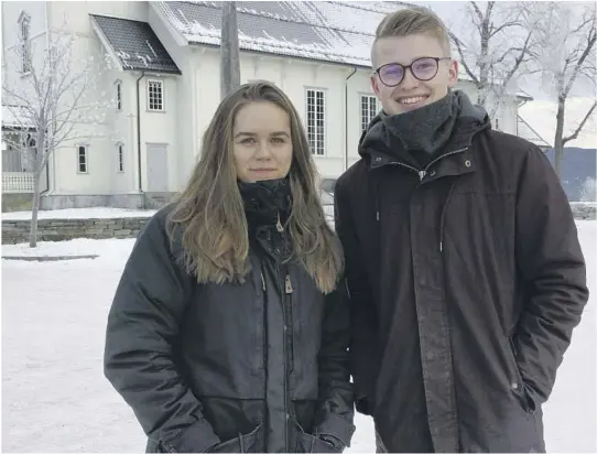  ?? FOTO: HALVOR ULVENES ?? SLÅR TIL: Ingrid Skåland Lia og Sindre Bakkåker slår til med ny konsert der pengane går til folk som treng hjelp.