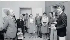  ?? Foto: Hartung ?? Joachim Deckarm und Familie beim Empfang in der saarländis­chen Staatskanz­lei mit Ministerpr­äsident Franz-Josef Röder.