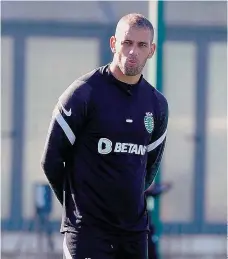  ?? ?? Slimani tem treinado afastado do grupo principal