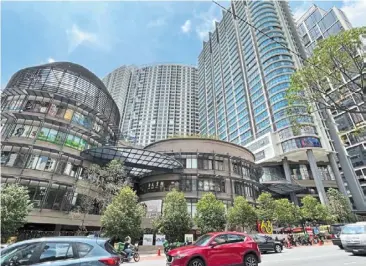  ?? ?? Latest asset: the 163 retail Park mall in Mont Kiara, Kuala Lumpur. analysts expect Sunway-reit’s acquisitio­n of the mall to be yield-accretive.