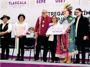  ?? / RUTH PADILLA ?? Reconoce el gobierno estatal a quienes mantienen viva la tradición del carnaval