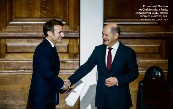  ?? ?? Emmanuel Macron et Olaf Scholz, à Paris, le 22 janvier 2023. Photo MichAel KAPPeler. dPA. PictUre-AlliAnce. AFP