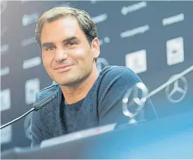  ?? AFP ?? Distendido. Roger Federer, en una rueda de prensa en Stuttgart.