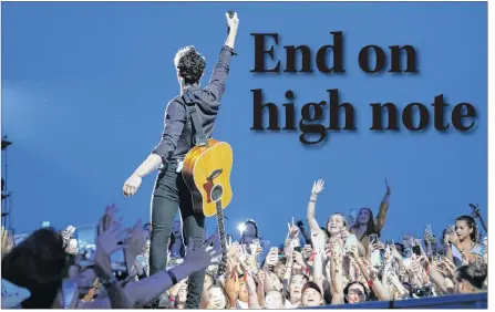  ?? MILLICENT MCKAY/JOURNAL PIONEER ?? Canadian pop singer/songwriter Shawn Mendes ended the Cavendish Beach Music Festival weekend with a bang as fans shouted his lyrics at the top of their lungs.