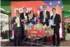  ?? CONTRIBUTE­D PHOTO ?? Australian Ambassador HK Yu (third from left), Senior Trade and Investment Commission­er Christophe­r Lim (fourth from left), and SM Supermarke­t and Coles executives officially announce the Coles and SM Markets partnershi­p.