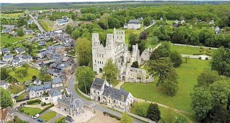  ?? | PHOTO : MARC OLLIVIER, O.-F. ?? La légende du loup vert de Pavilly a été rapportée par les moines de l'abbaye Saint-Pierre de Jumièges.