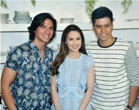  ?? SUNSTAR FOTO / ARNI ACLAO ?? THE CAST. From left, Matthias Rhoads, Marian Rivera and Jerald Napoles.