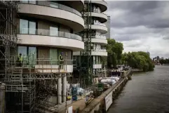  ?? (Getty) ?? The constructi­on site of apartment building Riverwalk in 2015. London estate agents reported a surge in luxury property sales after the Tory win at the general election