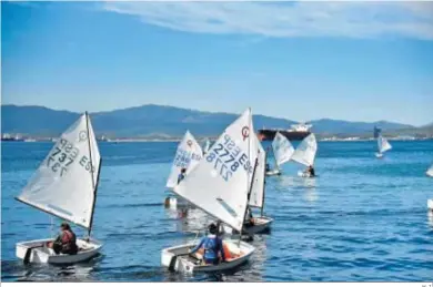  ?? H. I. ?? Una prueba de vela celebrada en aguas del Atlántico.