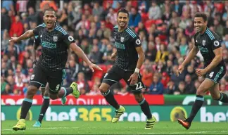  ??  ?? KING SALOMON: Rondon celebrates his dramatic equaliser for West Brom against Stoke