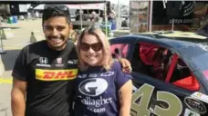  ??  ?? Javier Lopez and Catherine Siller, of San Antonio, Texas, decided to make the trek north to Toronto see the Honda Indy.