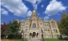  ?? ?? The Trumbull county courthouse on 16 October 2020 in Warren, Ohio. Photograph: David Dermer/AP