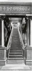  ??  ?? Paris: Auf der Weltausste­llung im Jahr 1900 sorgte diese Treppe für Aufsehen.