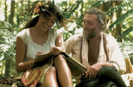  ??  ?? Tuheï Adams et Vincent Cassel.