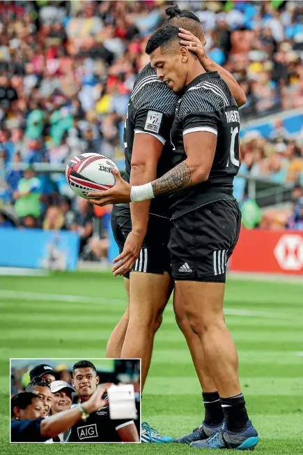  ?? PHOTOSPORT, GETTY IMAGES ?? Etene Nanai-Seturo celebrates his try against France; inset, the teenager poses for photos after the Argentina game.