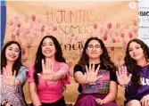  ?? ?? DÍA DE LA MUJER. Jóvenes alumnas arrancaron actividade­s en la Universida­d de Guanajuato.