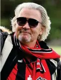  ?? SPORTSFILE ?? Die-hard: Bohemians fan Johnny Logan